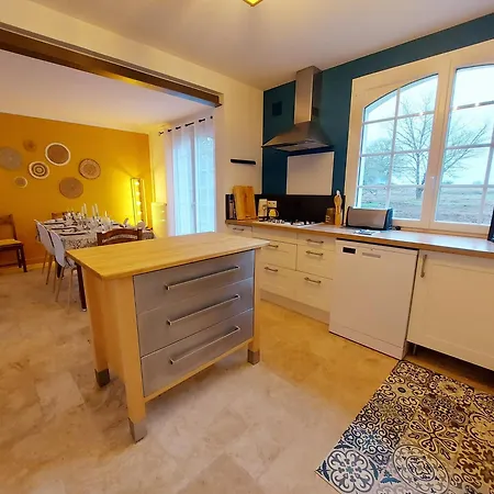 La Maison Bleue Segre-en-Anjou-Bleu